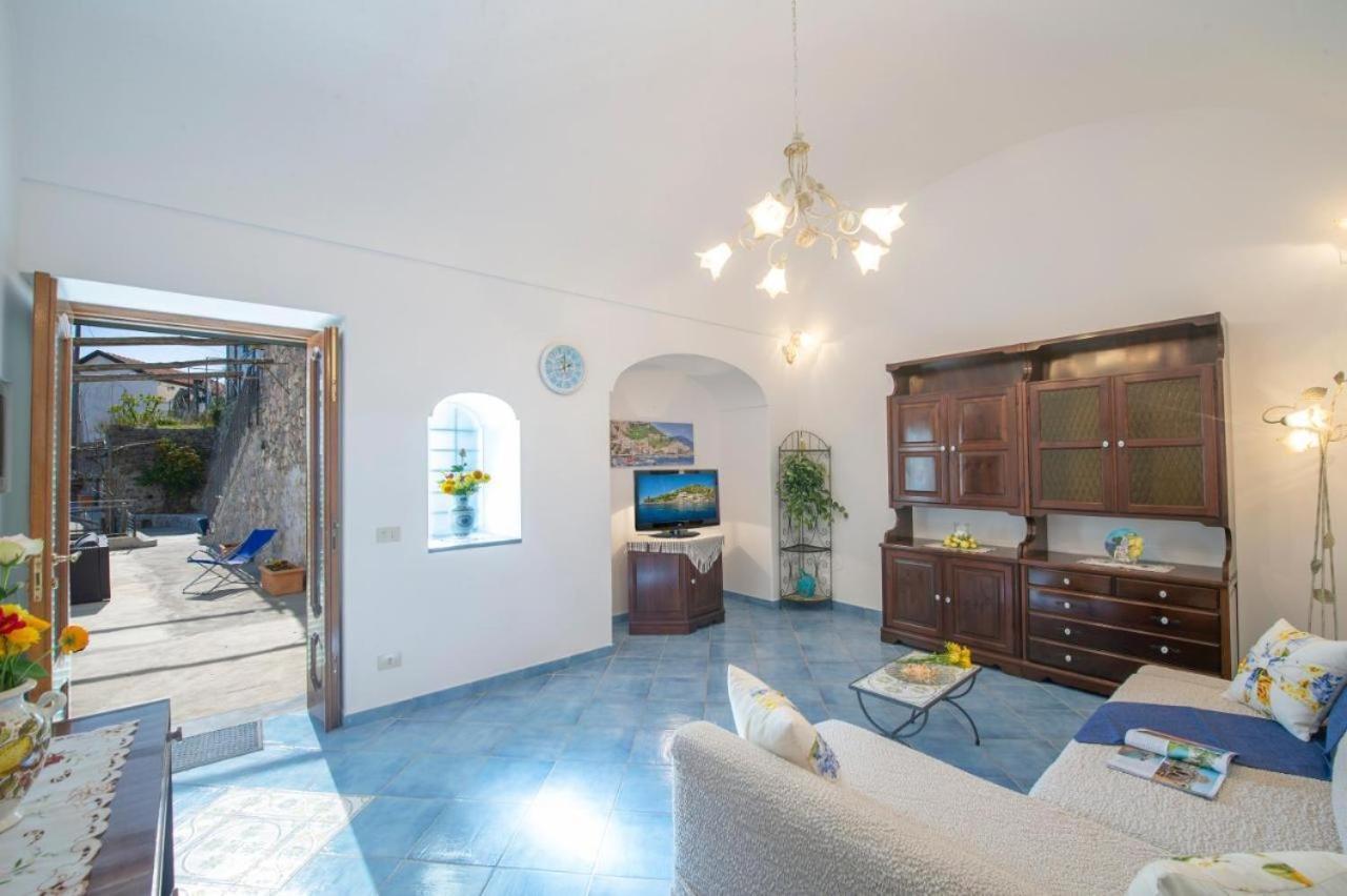 Villa Alba D'Amalfi - The Dawn One Step From The Heaven Екстериор снимка